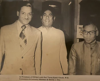 Black and white photo: Dadu (Ajay Rungta, left) as SWMAI President, with Shri Tarun Kanti Ghosh (center) and Shri K. L. Dey (right).